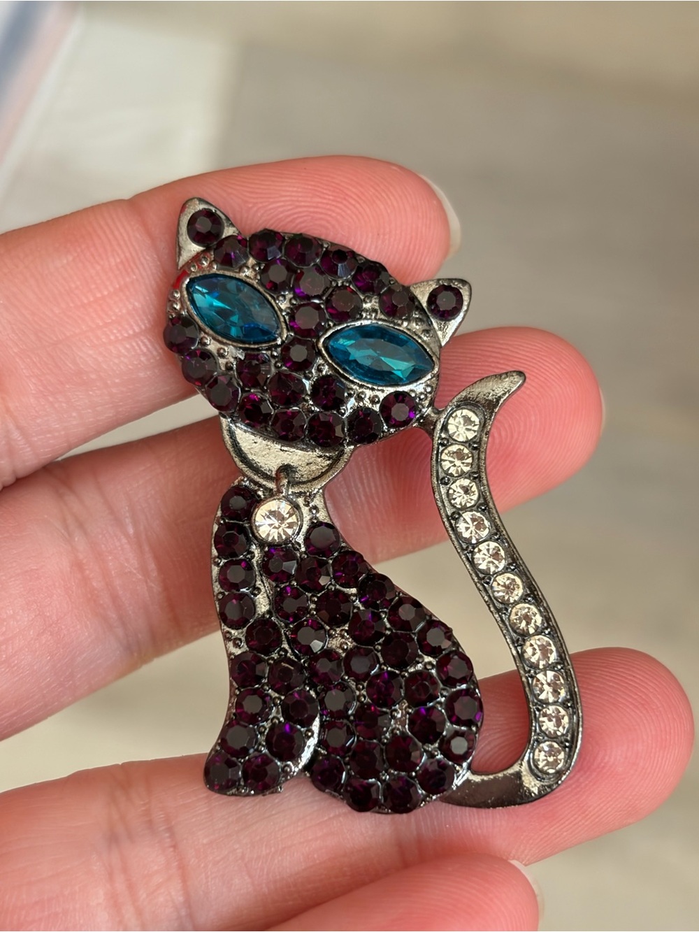 4/$50 Crystal Cat Brooch Pin in Purple and Blue